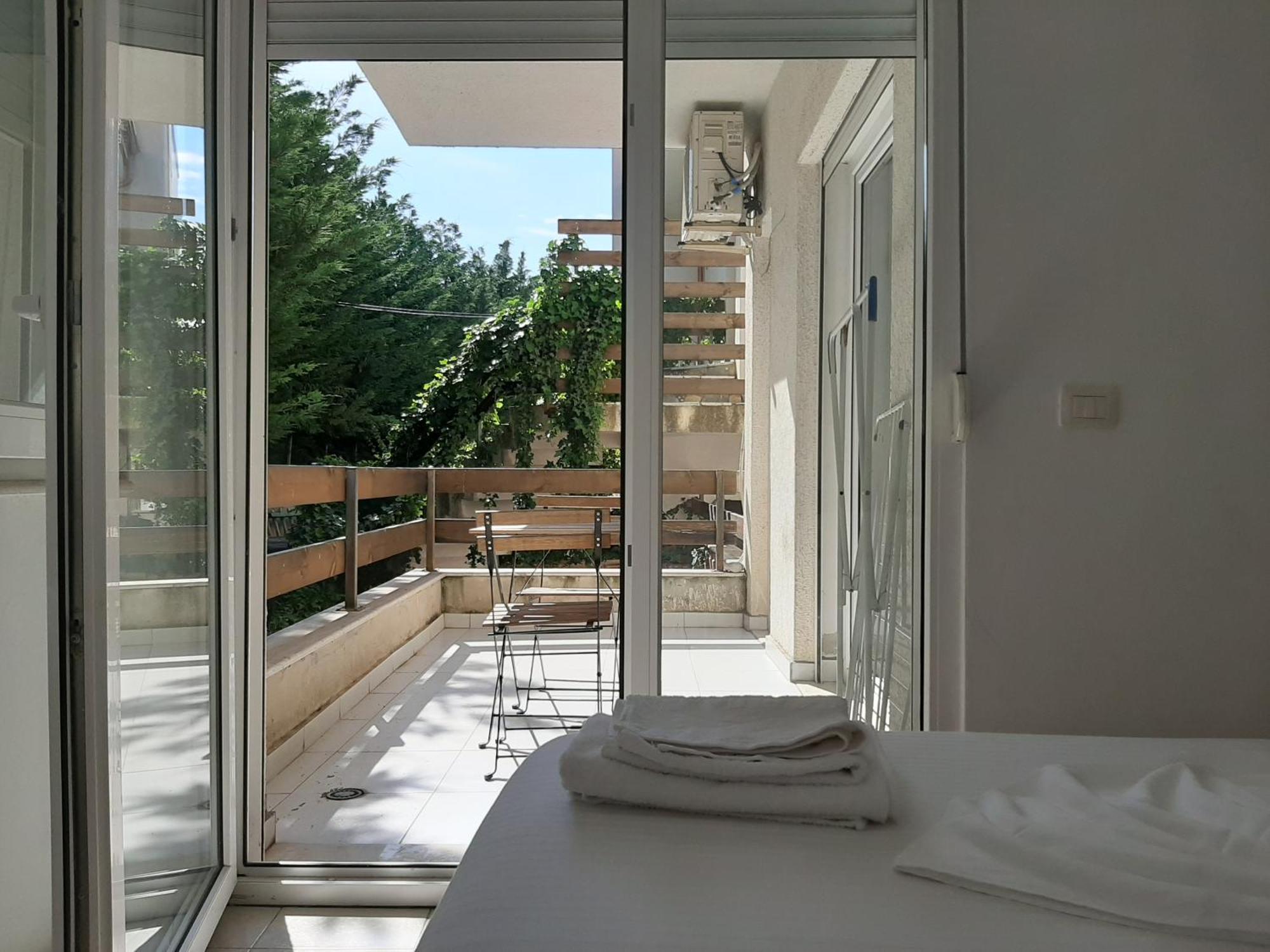 Olives Residence Dhërmi Rum bild